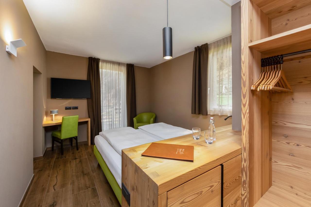 Hotel Vittoria - Ricarica L'Anima Dimaro Εξωτερικό φωτογραφία