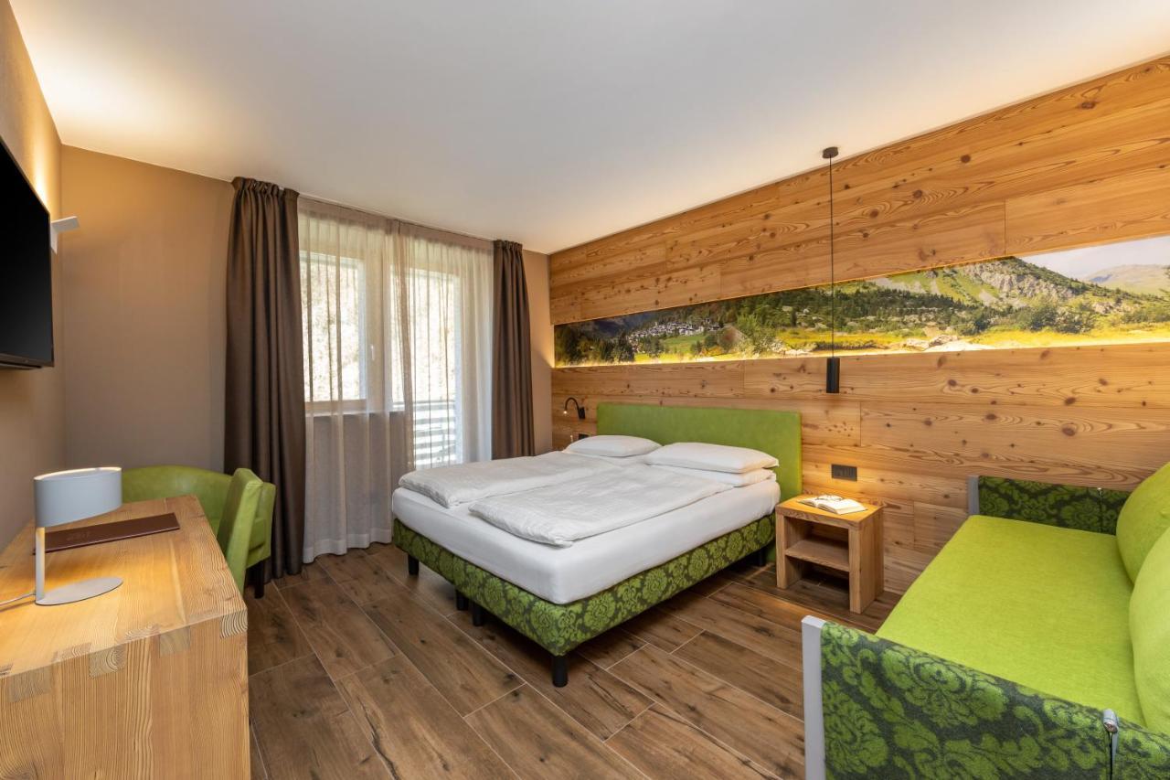 Hotel Vittoria - Ricarica L'Anima Dimaro Εξωτερικό φωτογραφία