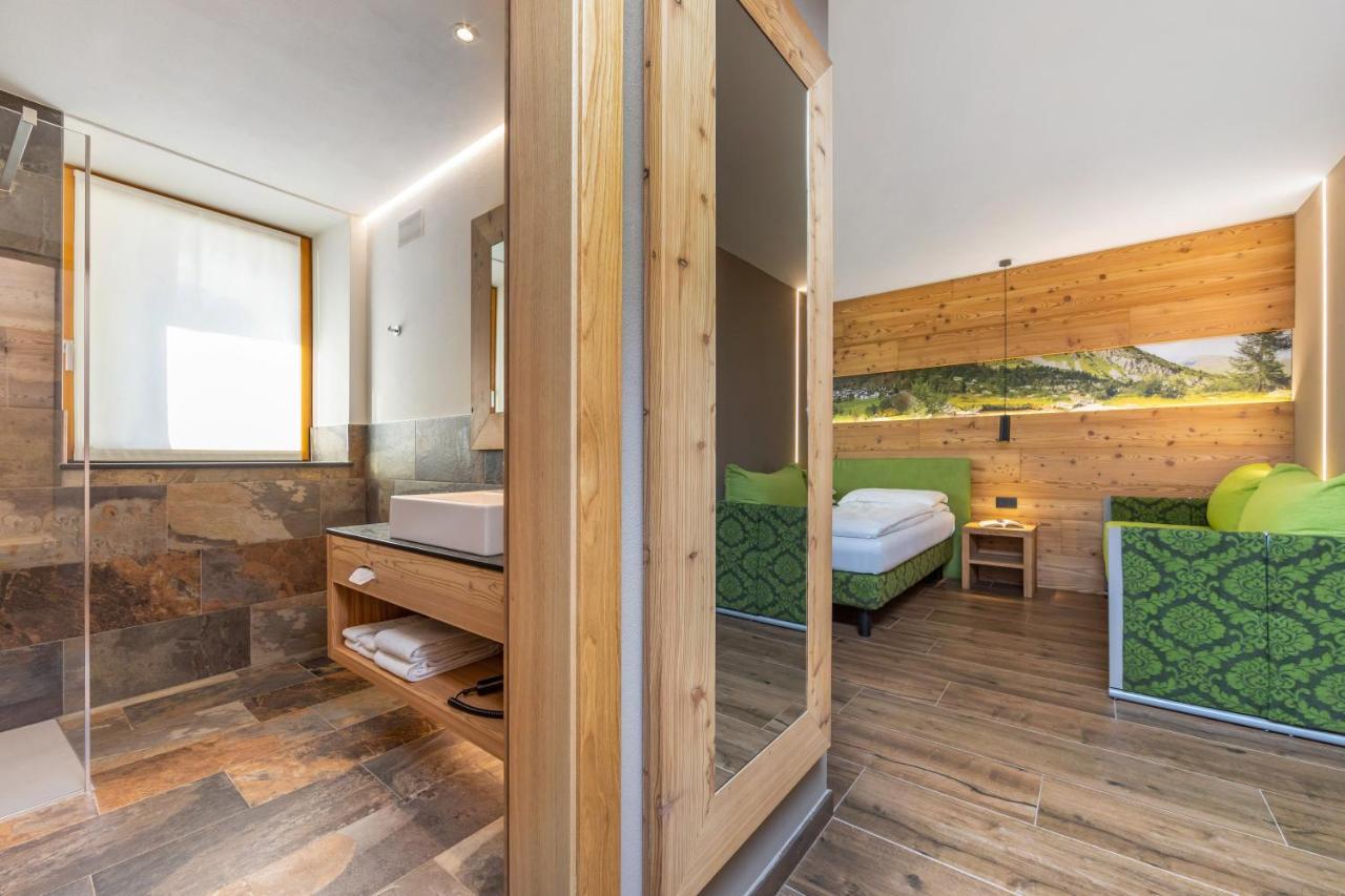 Hotel Vittoria - Ricarica L'Anima Dimaro Εξωτερικό φωτογραφία
