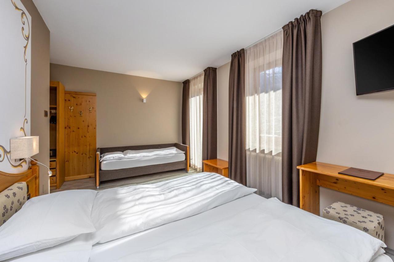 Hotel Vittoria - Ricarica L'Anima Dimaro Εξωτερικό φωτογραφία