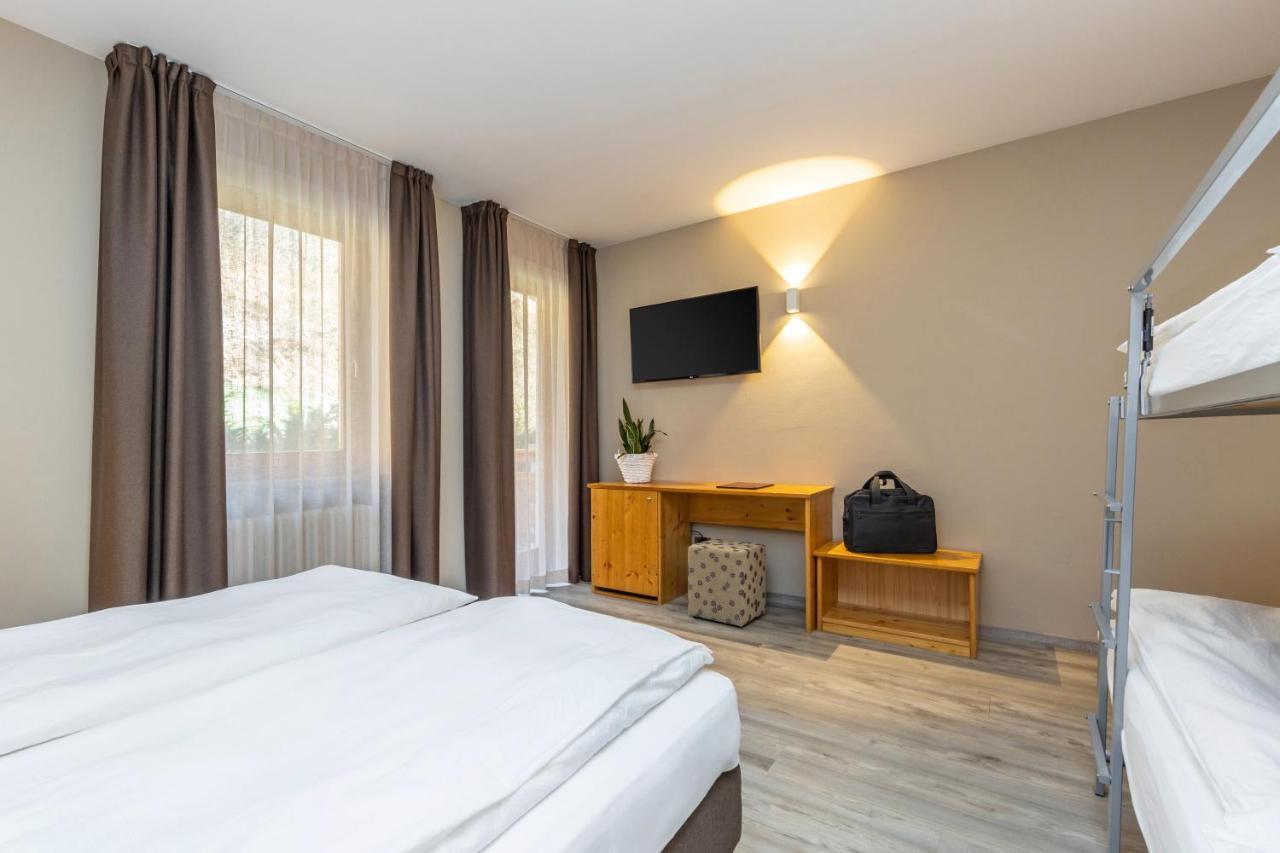 Hotel Vittoria - Ricarica L'Anima Dimaro Εξωτερικό φωτογραφία