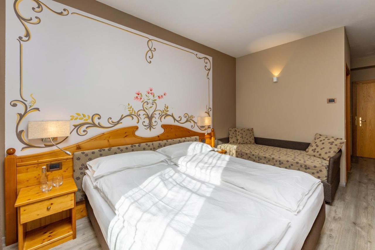 Hotel Vittoria - Ricarica L'Anima Dimaro Εξωτερικό φωτογραφία