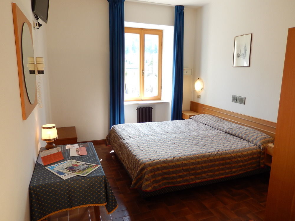 Hotel Vittoria - Ricarica L'Anima Dimaro Εξωτερικό φωτογραφία
