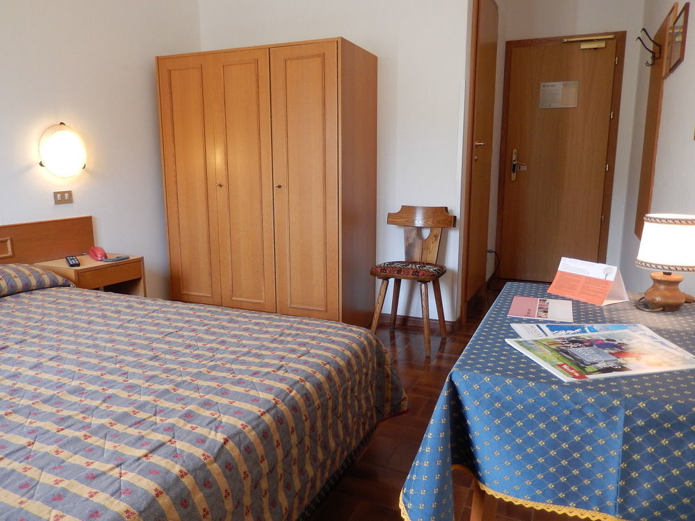 Hotel Vittoria - Ricarica L'Anima Dimaro Εξωτερικό φωτογραφία