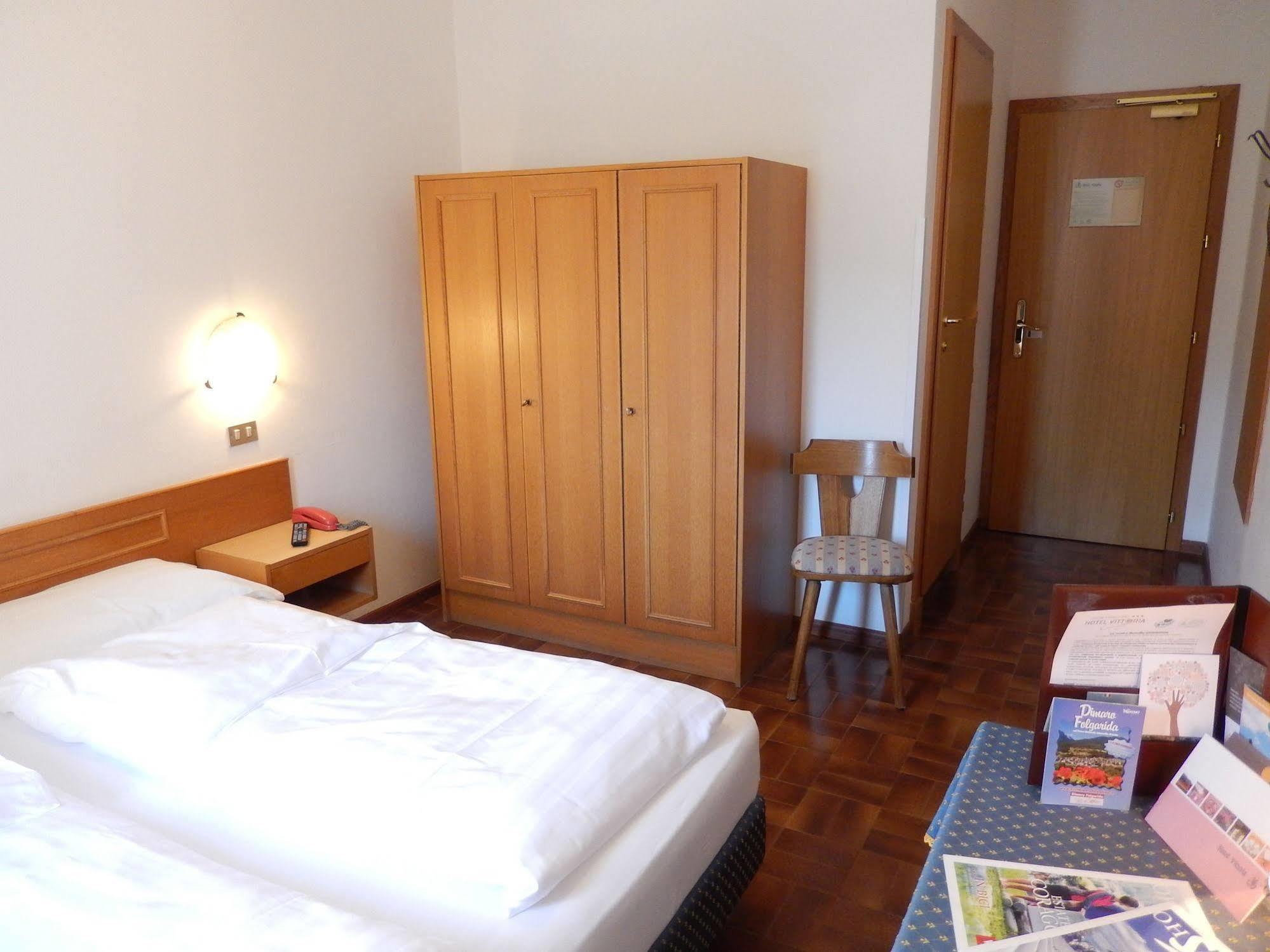 Hotel Vittoria - Ricarica L'Anima Dimaro Εξωτερικό φωτογραφία